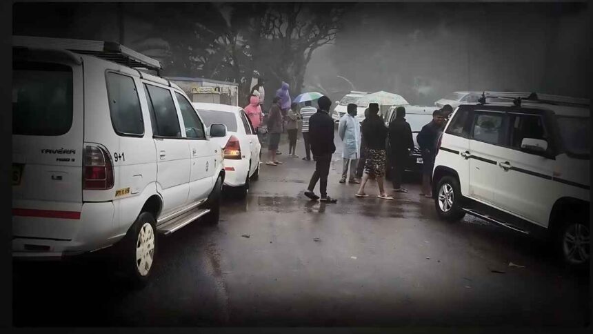 Cyclone Mohanty ने पूरे भारत में तबाही मचाई: आंध्र प्रदेश में 5,265 करोड़ रुपये का नुकसान