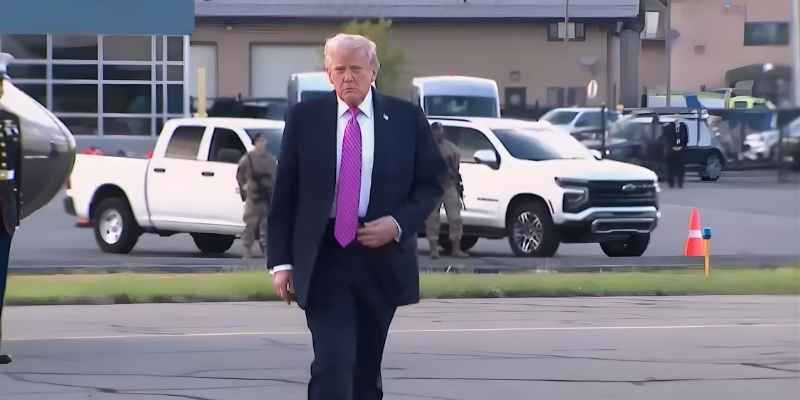 भारत को रूसी तेल पर ज़्यादा टैरिफ़ का सामना करना पड़ रहा है