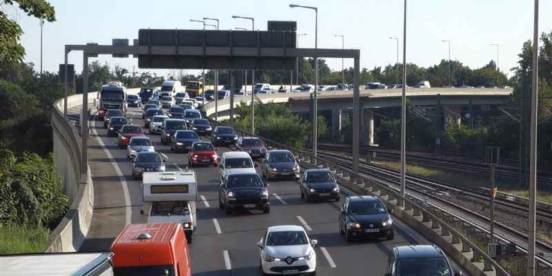 2026 में कार और बाइक खरीदना महंगा हो जाएगा